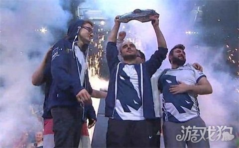 规则互相咬 规则互相咬